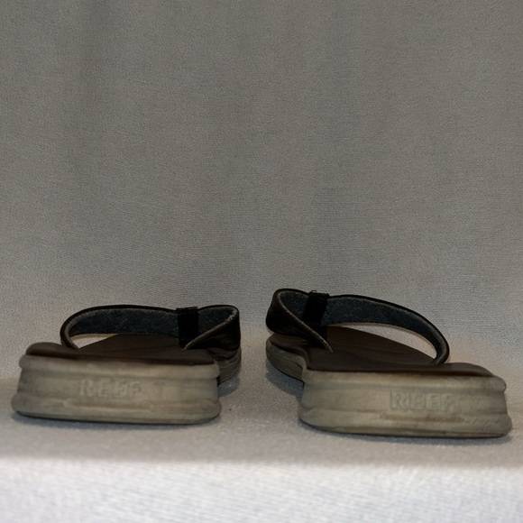Reef men’s brown leather thing flip flops size 11 - Picture 3 of 6